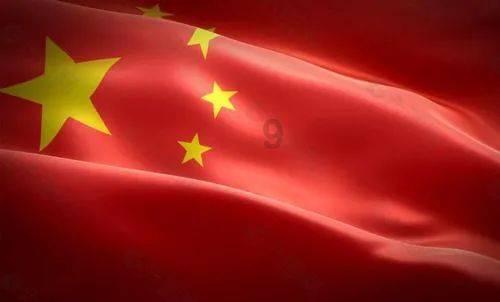 恋爱中有其他的追求者，应该告诉另一半吗？